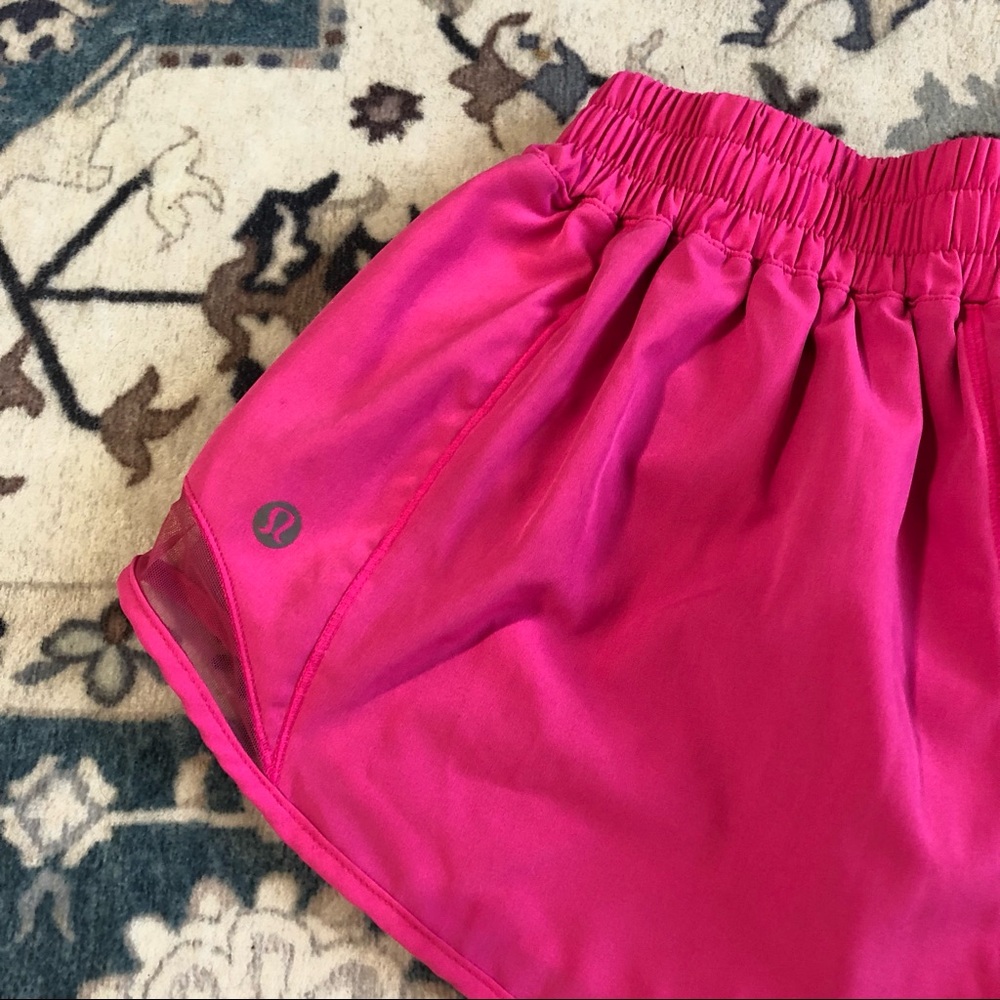Lululemon Girls Hotty Hot Low-Rise Lined Short - Picture 7 of 9